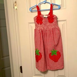 Emily Rose Girls size 5 Red White gingham with strawberries